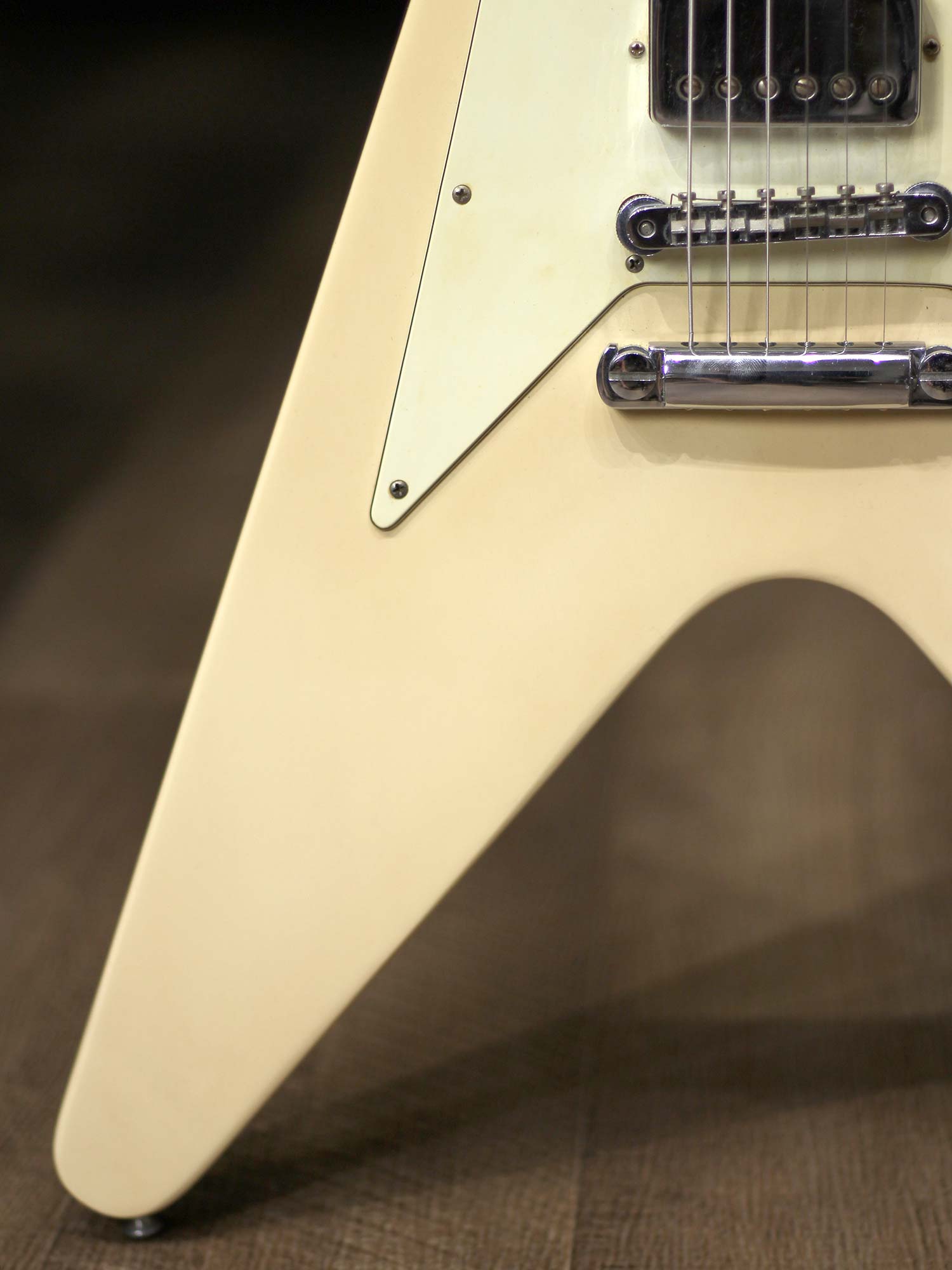 FIRST ACT フライングV Gibson 70s Flying V Classic White ソニックス特価 ￥298,000